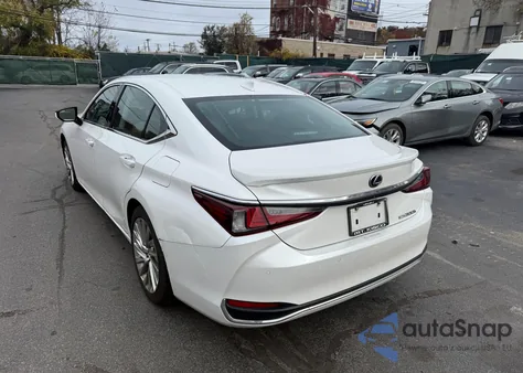 2019 Lexus Es 300H Luxury z USA, uszkodzony, nr VIN 58AB21B11KU004296